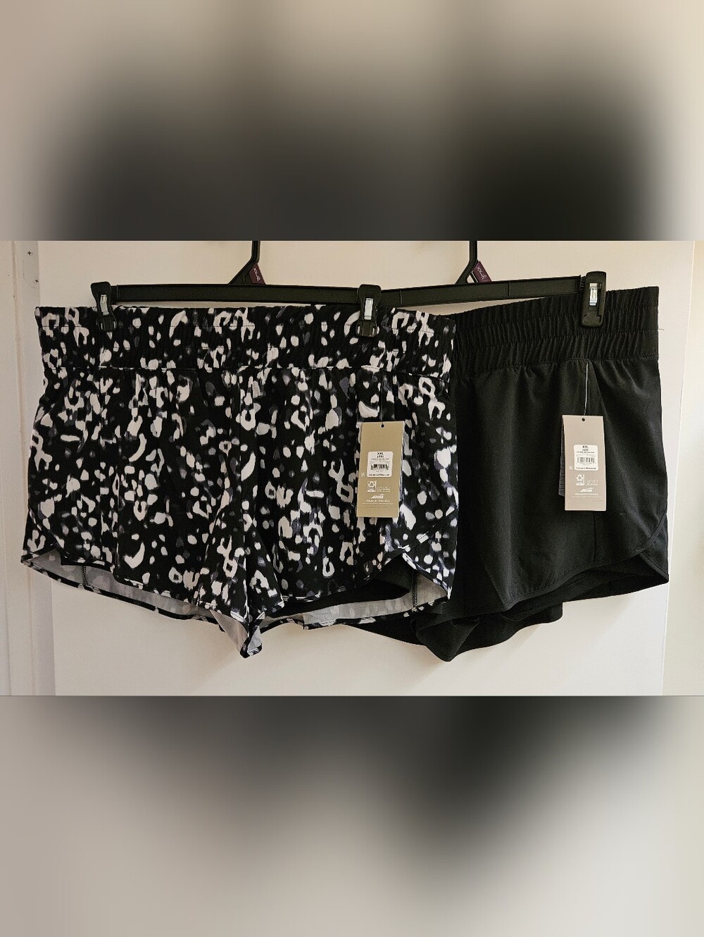 Avia Women's XXL Bike Liner Run Shorts Lot of 2 - Black/Print - NWT
